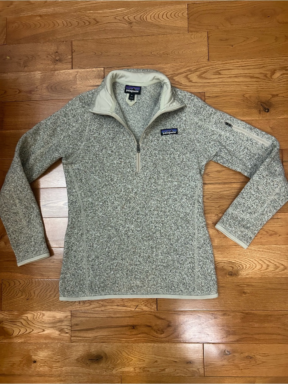 Patagonia Women’s Better Sweater 1/4 Zip Pullover Gray XS Fleece Arm Pocket